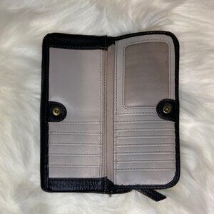 Clear Out‼️ Black Fossil Pebble Leather Wallet